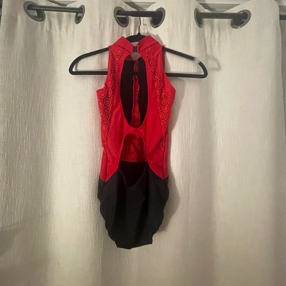 My kid only warn the leotard one time 
.